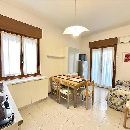Emily Lido - Carraro Immobiliare - Family Apartment Lido di Jesolo